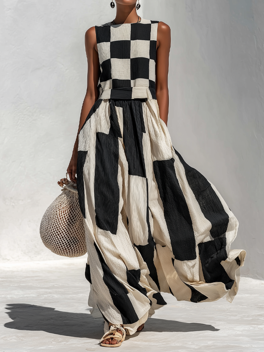 Hallie - Sleeveless Contrast Maxi Dress