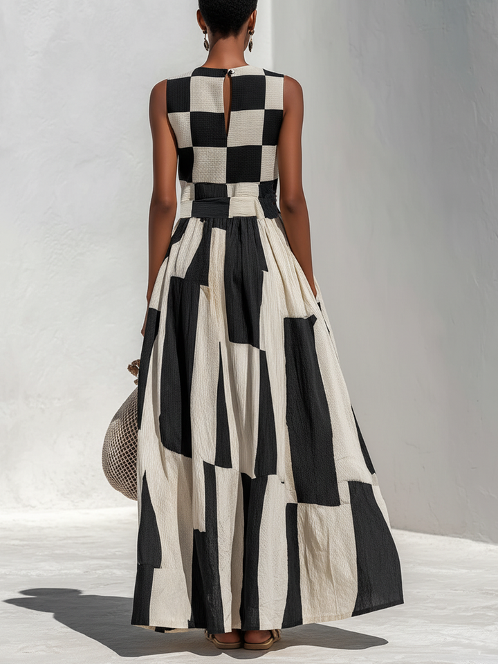 Hallie - Sleeveless Contrast Maxi Dress