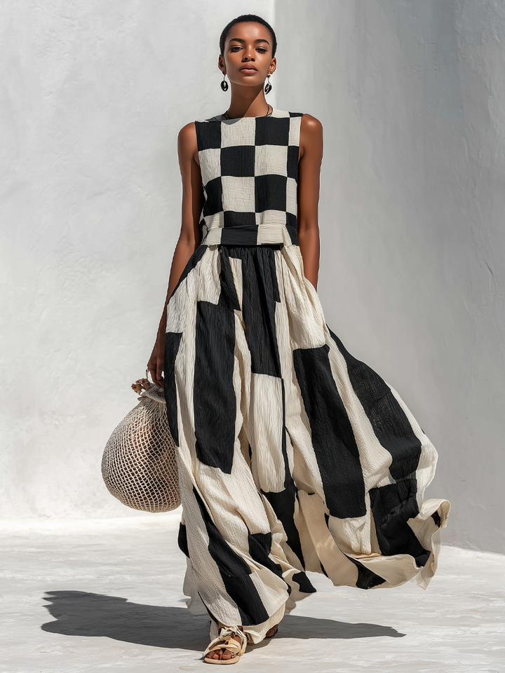 Hallie - Sleeveless Contrast Maxi Dress