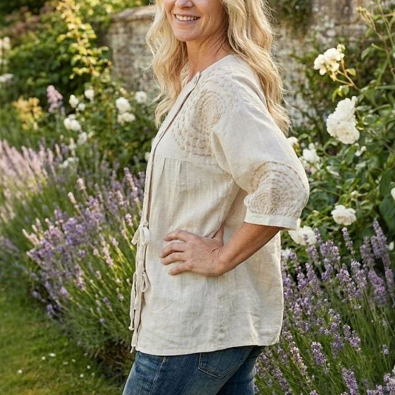 Remedios™ | Vintage Blouse with Laces and Handmade Print